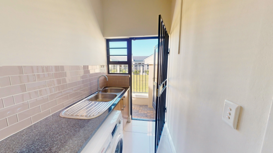 3 Bedroom Property for Sale in Heritage Park Western Cape